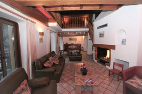 Apartment Ecureuil 200m2 Living room with fireplace Champagny-En-Vanoise